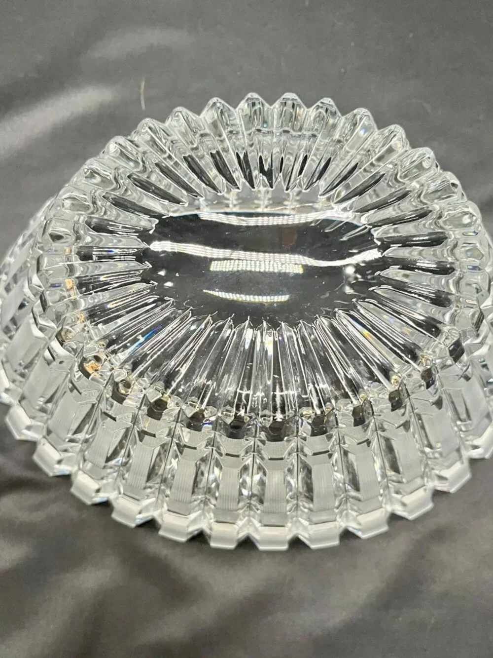 Stunning Vtg American Cut Crystal (ACC) Hand-Cut Lead Crystal Centerpiece Bowk